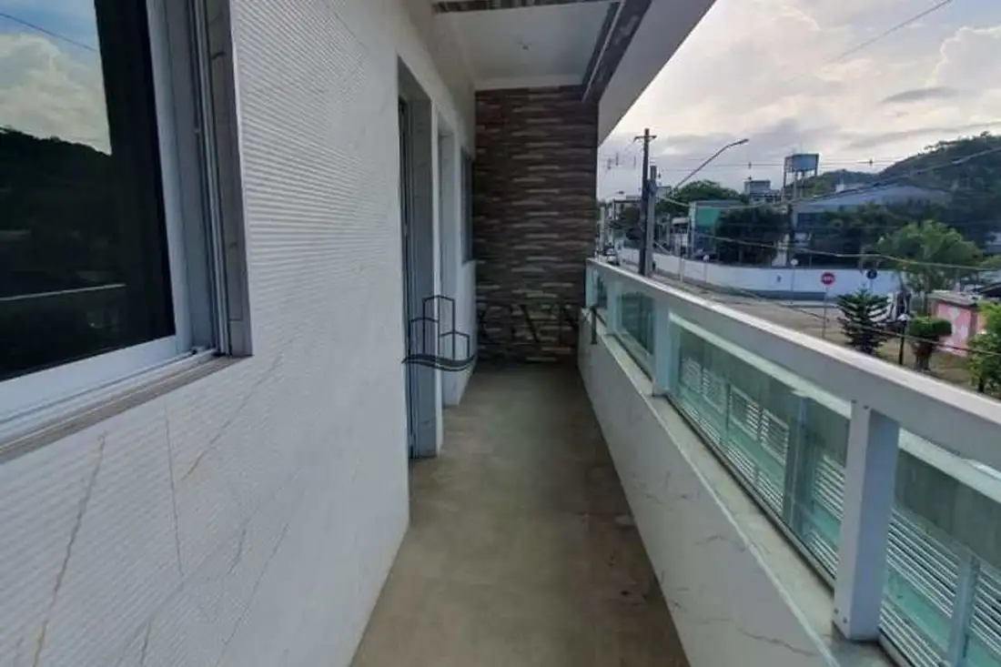 Sobrado de 2 quartos no Canto do Forte, foto 2 de 7